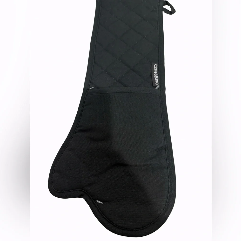 Crate&Barrel Black Silicone Grip Double Sided Oven Mitt Quilted New with Tags